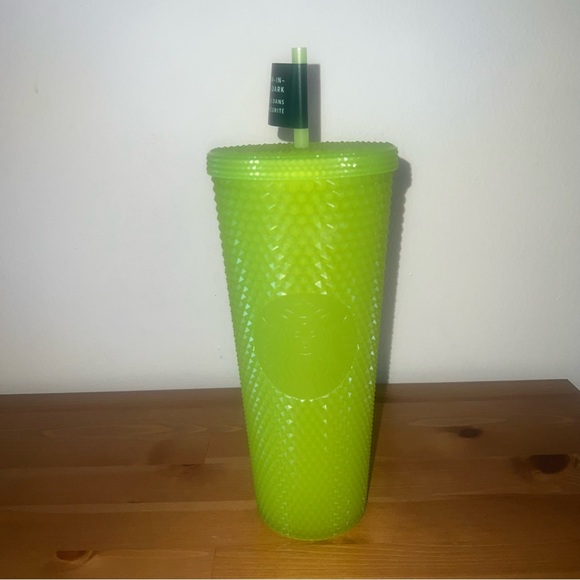 NWT Starbucks Studded Glow in the Dark Venti Cup ✨ - Picture 2 of 5